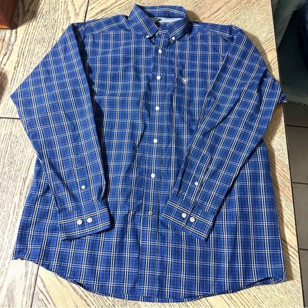 Ariat Pro Series Large Men’s Button Down Long Sleeve Blue Plaid